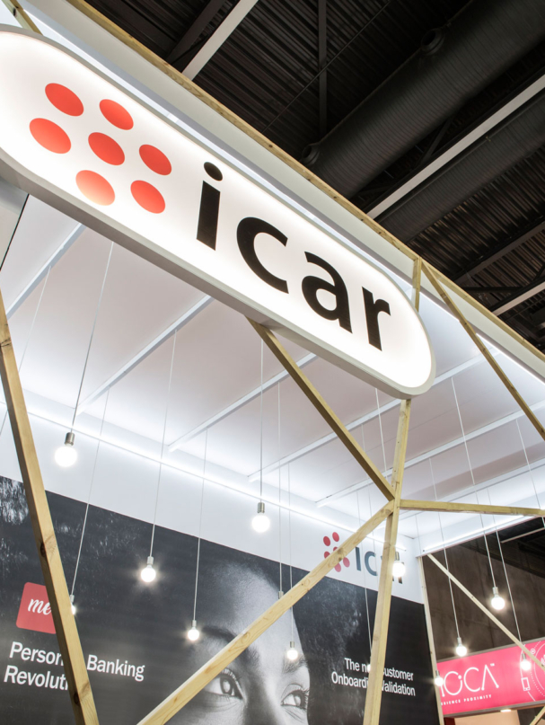 Icar_mwc17_170227043_02_estudicastro
