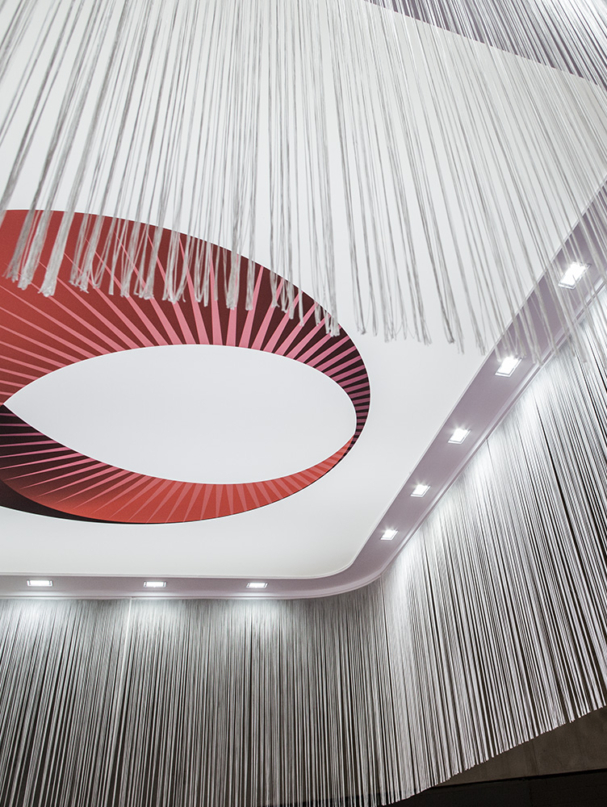 Icar_mwc18_180406_013_04_estudicastro